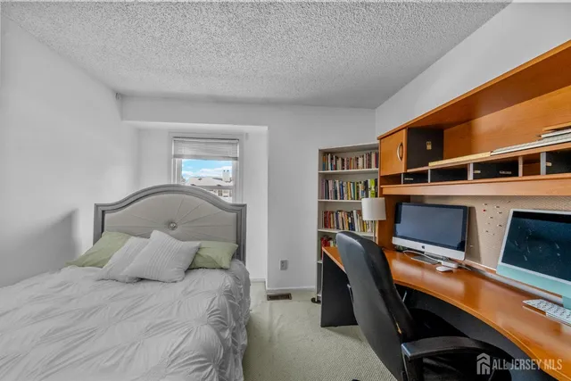 $525,000 | 99 Woodmere Drive, Parlin, NJ 08859