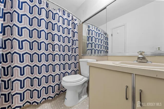 $525,000 | 99 Woodmere Drive, Parlin, NJ 08859