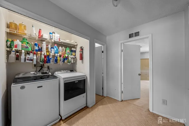 $525,000 | 99 Woodmere Drive, Parlin, NJ 08859