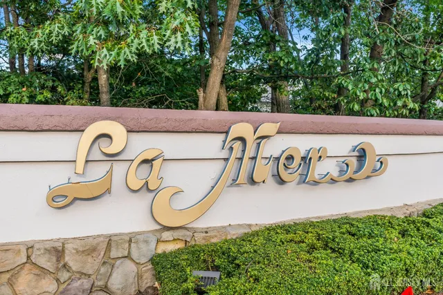 $525,000 | 99 Woodmere Drive, Parlin, NJ 08859