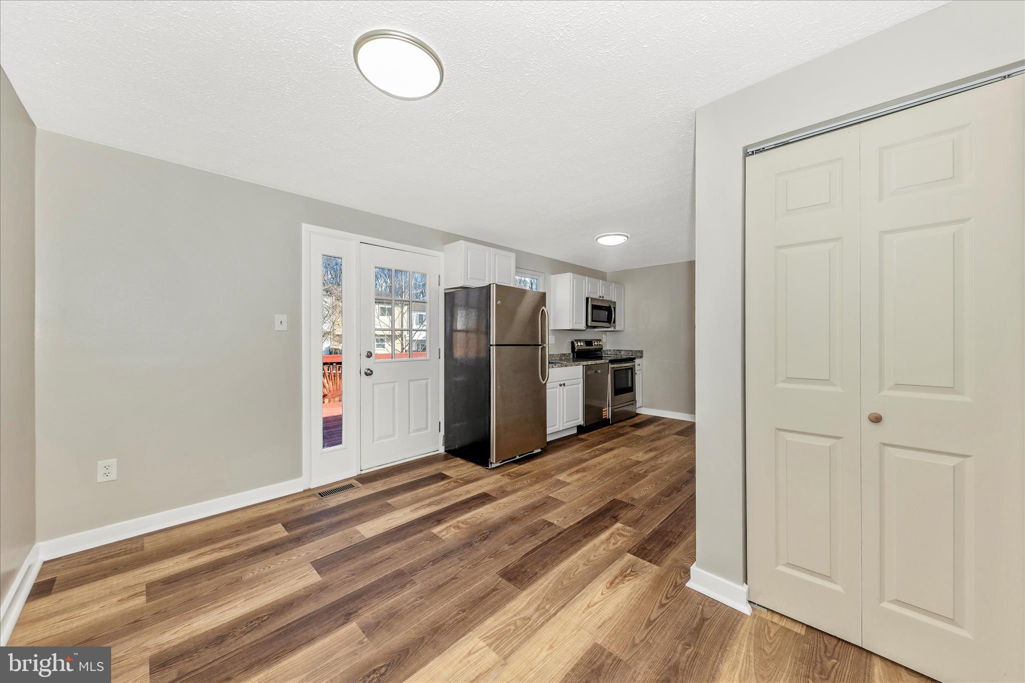 10400 Apple Ridge Road Gaithersburg, MD 20886 - Photo 9 of 35 043A4670