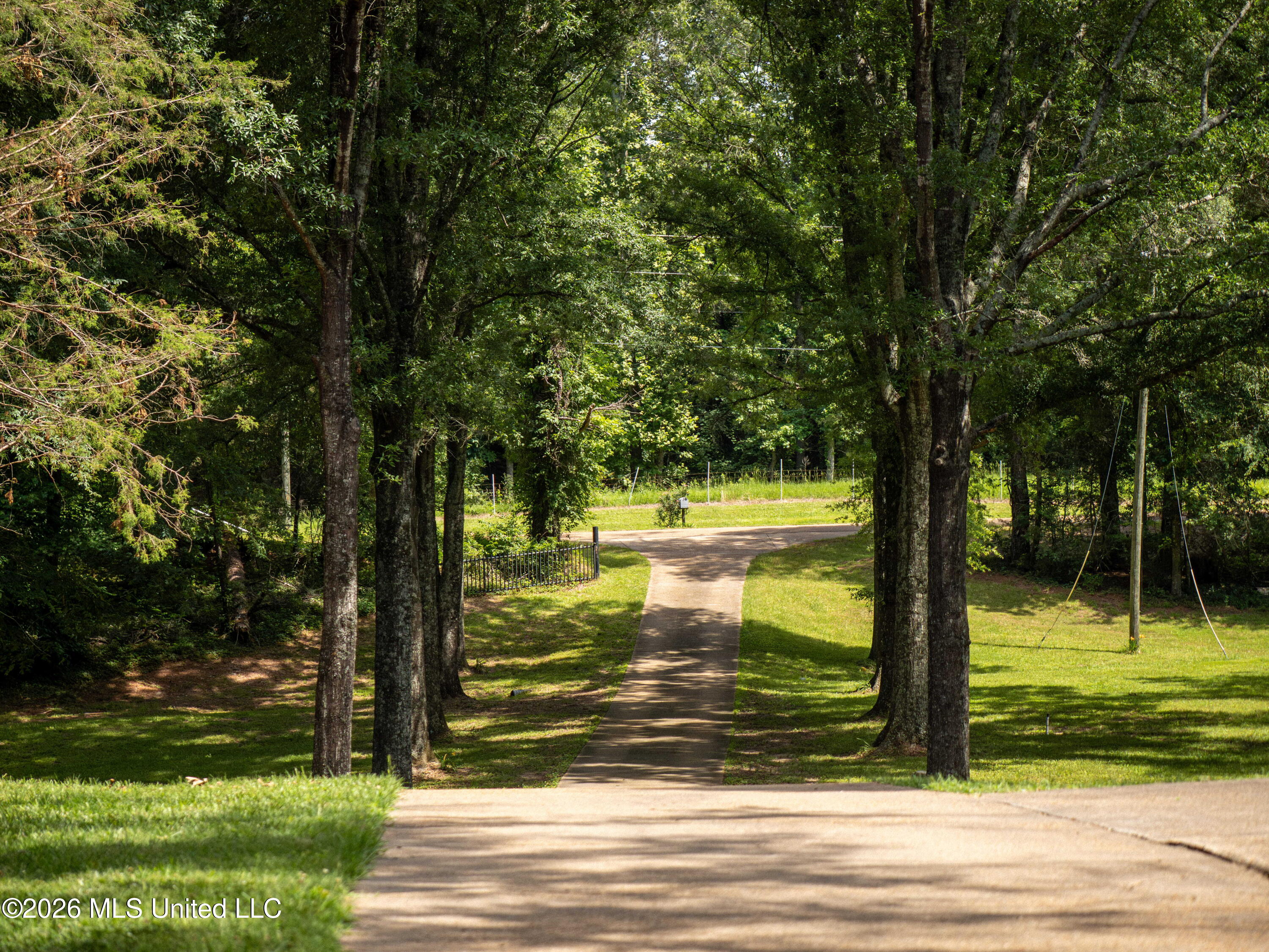 8454 Anding Oil City Road Bentonia, MS 39040 - Photo 1 of 25 P1334559