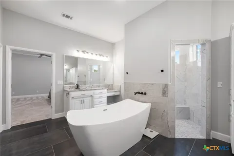 $679,000 | 116 Vista De Luna Lane, Belton, TX 76513