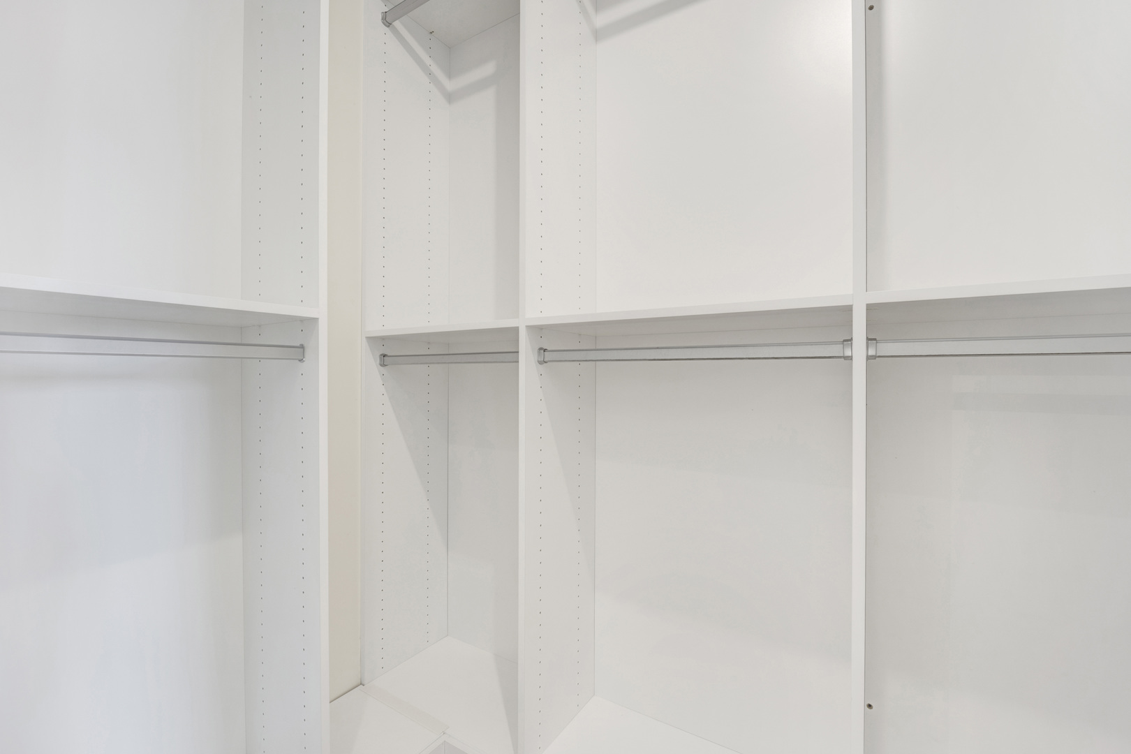 701 South Wells Street, Unit 2301 Chicago, IL 60607 - Photo 15 of 36