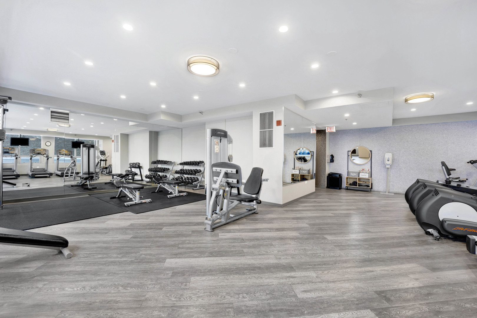 701 South Wells Street, Unit 2301 Chicago, IL 60607 - Photo 26 of 36