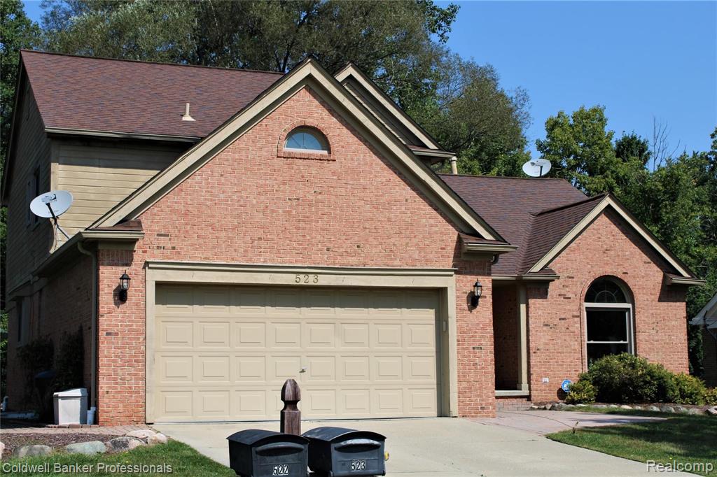 523 Buttercup Drive Rochester Hills, MI 48307 - Photo 2 of 29