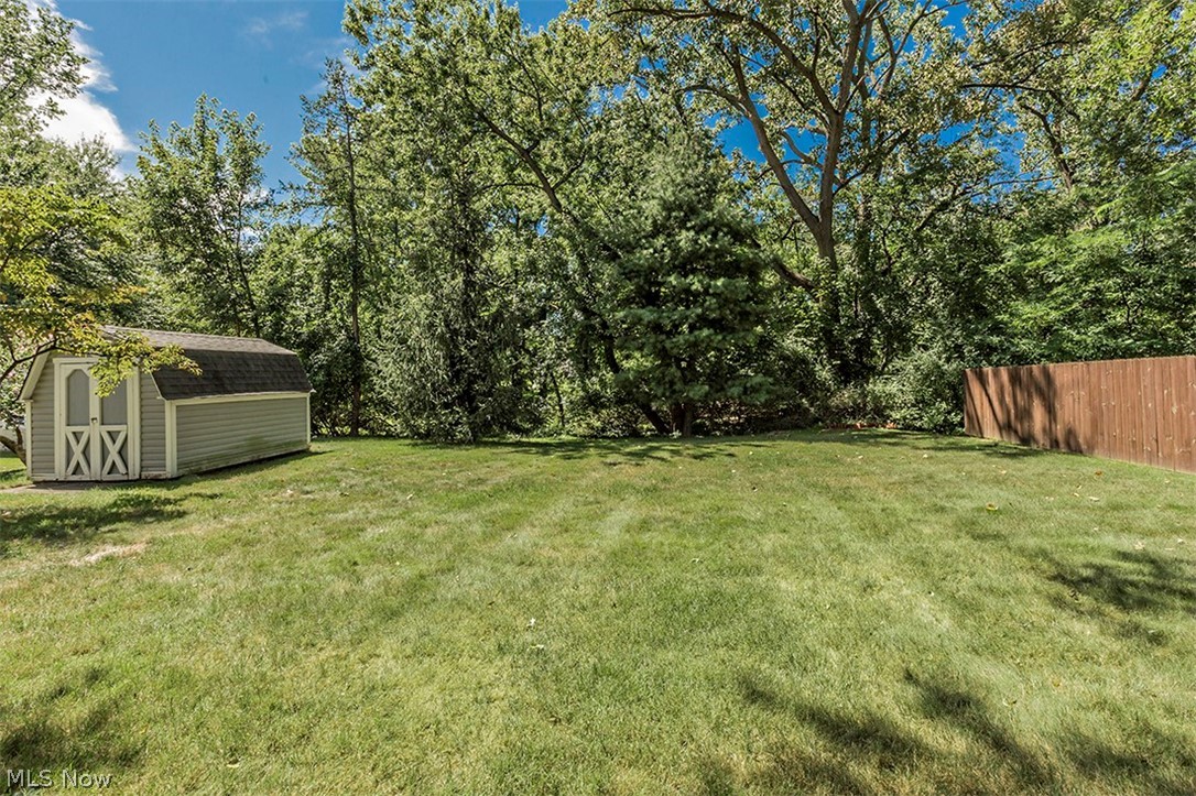 1552 Edgefield Road Lyndhurst, OH 44124 - Photo 29 of 30