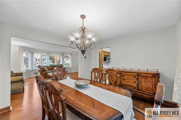 $785,000 | 5 Wetherhill Way, Dayton, NJ 08810