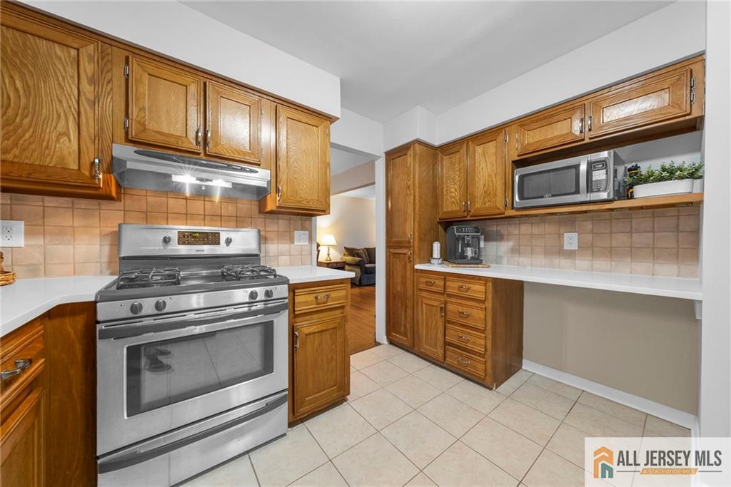 5 Wetherhill Way Dayton, NJ 08810 - Photo 15 of 57