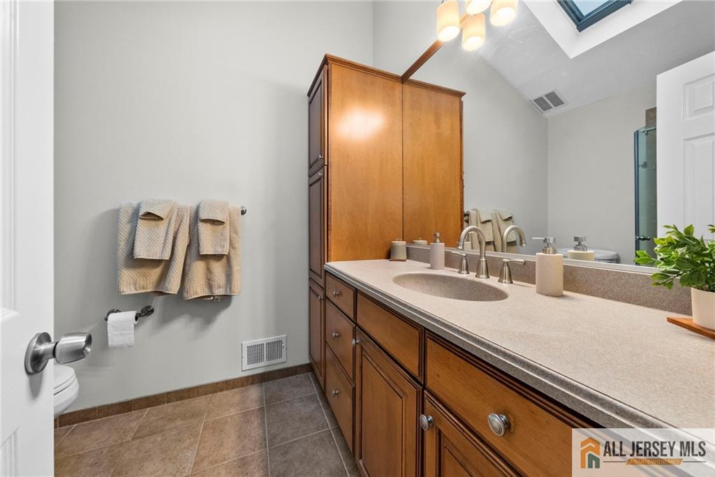 5 Wetherhill Way Dayton, NJ 08810 - Photo 38 of 57