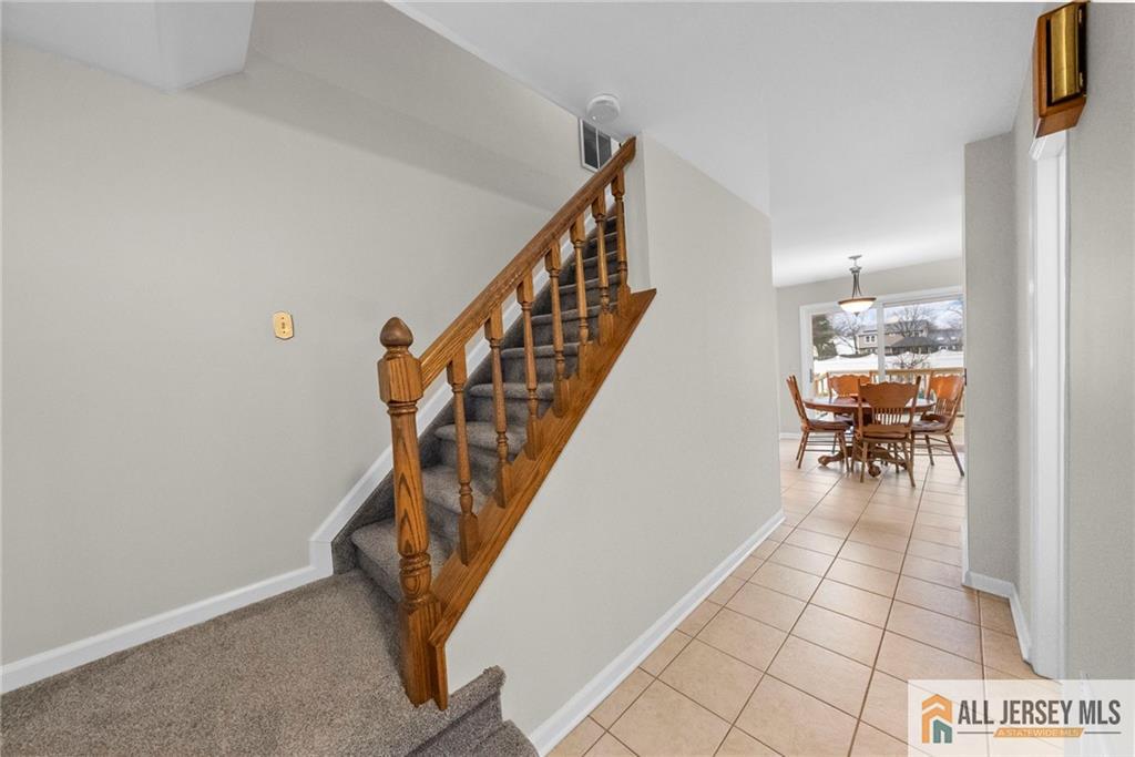 5 Wetherhill Way Dayton, NJ 08810 - Photo 5 of 57