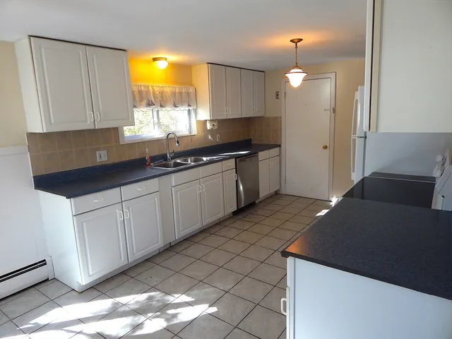 $675,000 | 14 Bartlett Street, Peabody, MA 01960