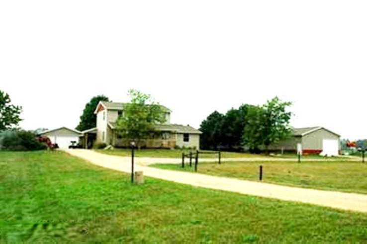 13900 Kelly Road Hickory Corners, MI 49060 - Photo 2 of 12 20150814025606094086000000-o