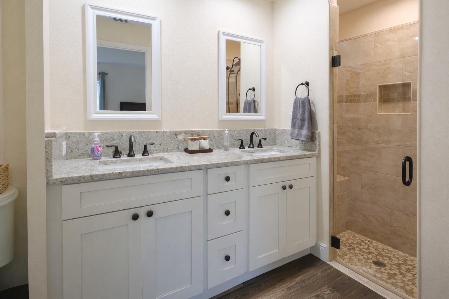 809 Southwest 3rd Avenue Okeechobee, FL 34974 - Photo 15 of 23 Primary Bath