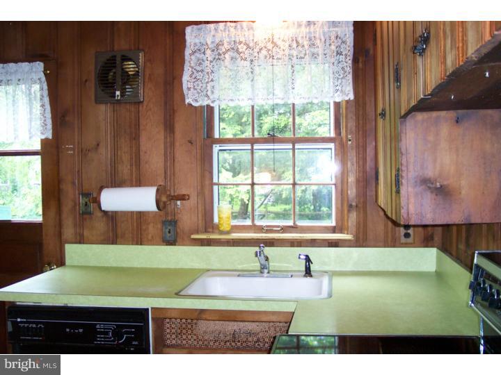 1710 Makefield Road Yardley, PA 19067 - Photo 11 of 23 Kitchen