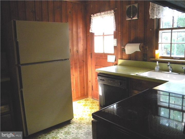 1710 Makefield Road Yardley, PA 19067 - Photo 8 of 23 Kitchen