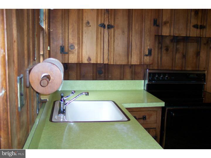 1710 Makefield Road Yardley, PA 19067 - Photo 10 of 23 Kitchen