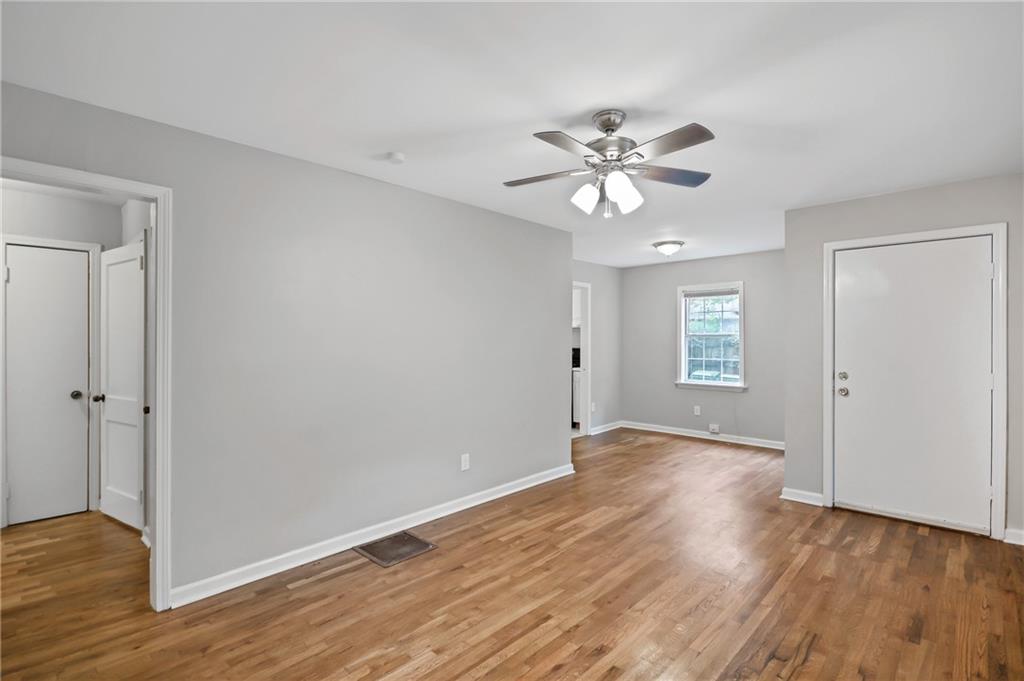 1877 Sumter Street Northwest Atlanta, GA 30318 - Photo 4 of 23