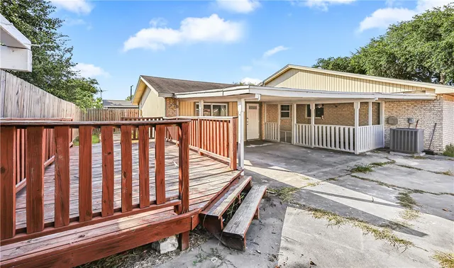 $250,000 | 7405 Convair Drive, Corpus Christi, TX 78412