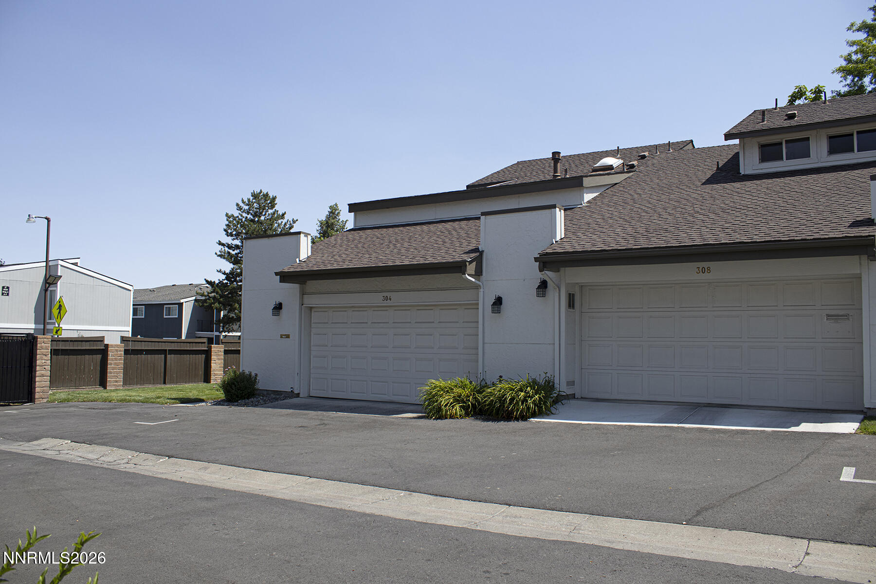 304 Lorraine Court Reno, NV 89509 - Photo 4 of 47 garage2