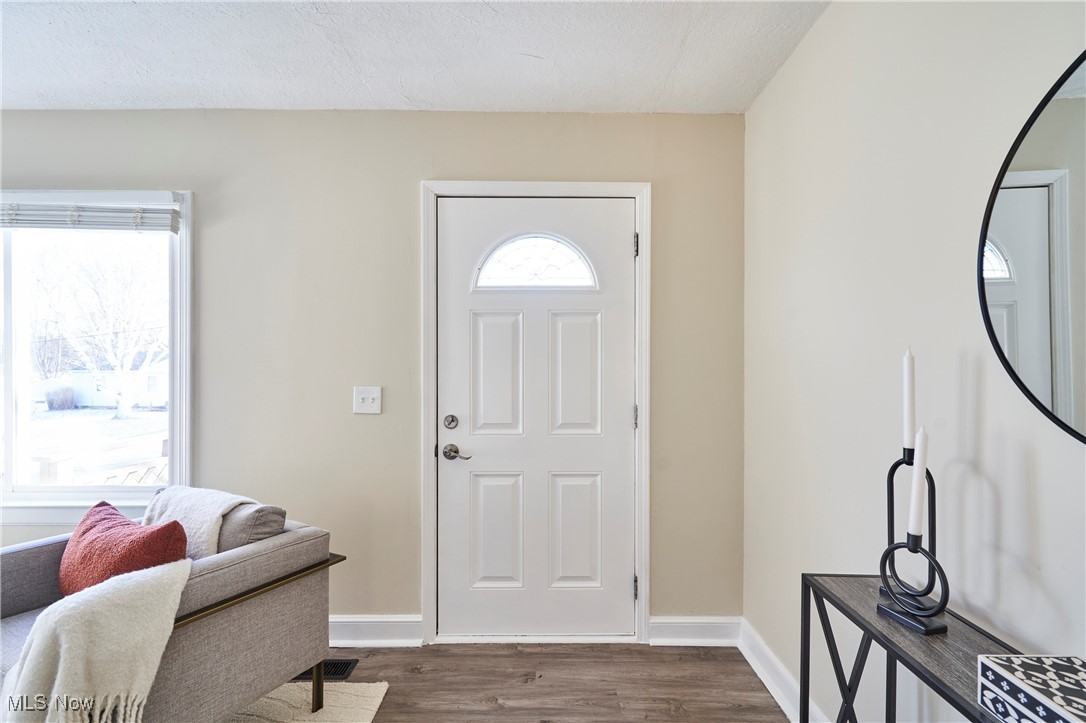 3018 Greer Road Akron, OH 44319 - Photo 4 of 27 Gallery Image 4