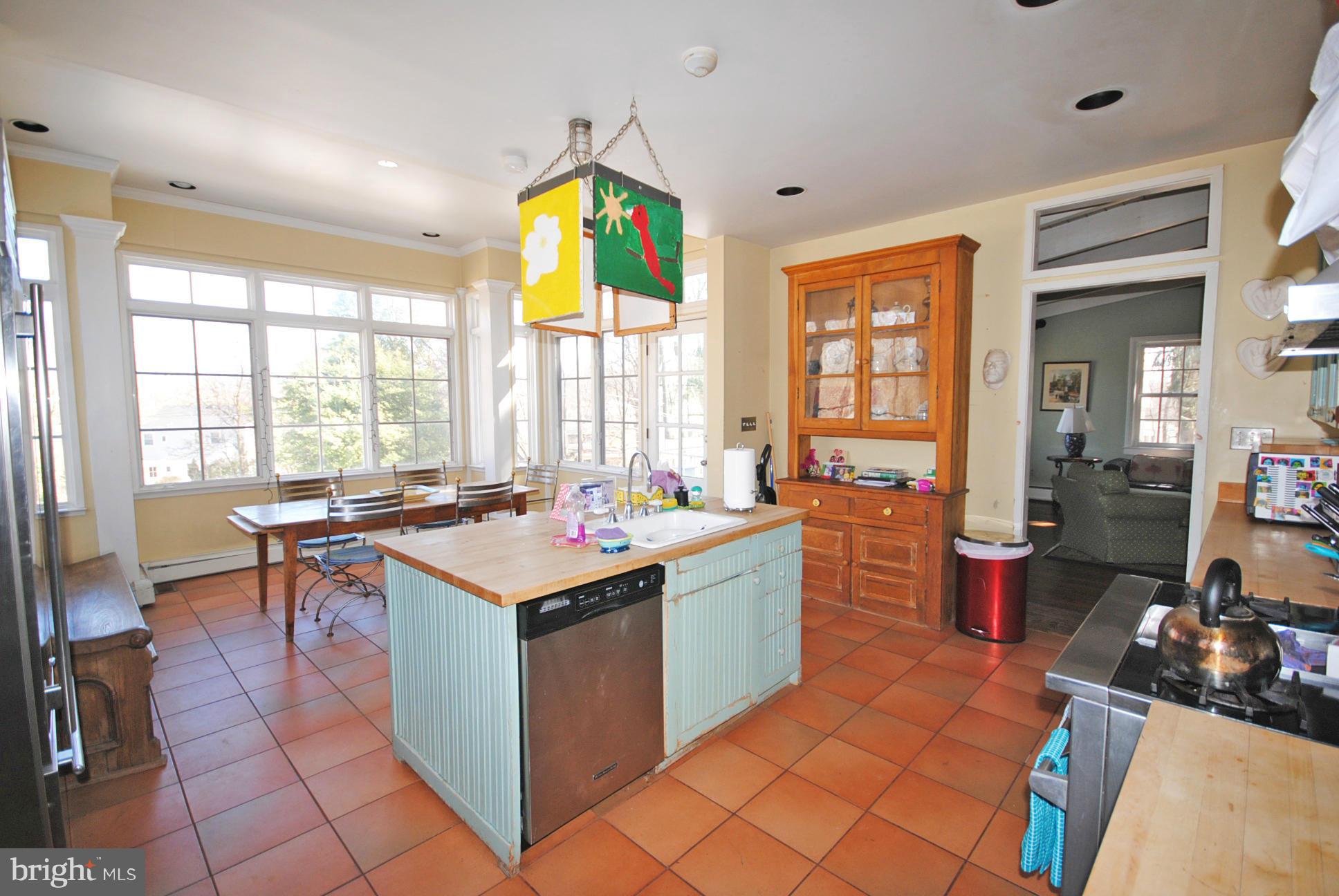 5601 Wexford Road Baltimore, MD 21209 - Photo 4 of 30 Gourmet Kitchen with Stainless Steel Appliances!