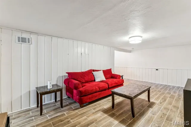 $140,000 | 9255 Leith Avenue, Woodson Terrace, MO 63134