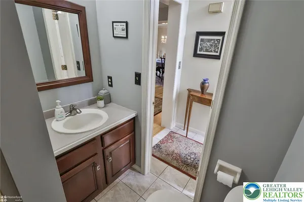 $675,000 | 3277 Marchant Drive, Bethlehem, PA 18017