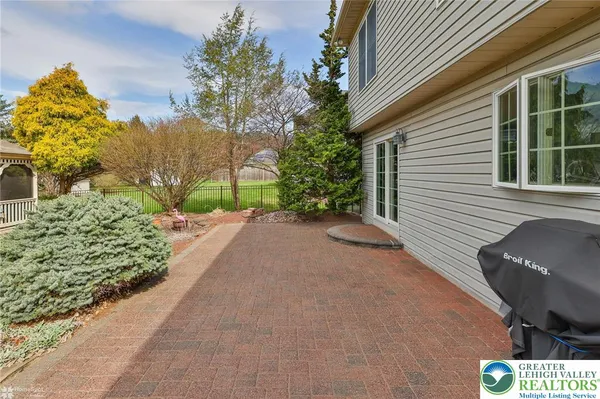 $675,000 | 3277 Marchant Drive, Bethlehem, PA 18017