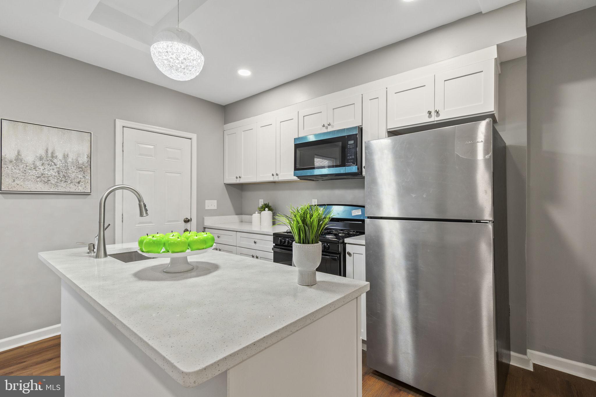 3307 Elmora Avenue Baltimore, MD 21213 - Photo 4 of 20