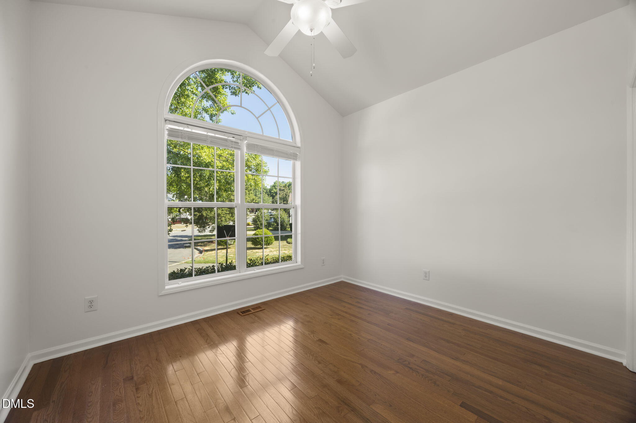 8704 Springhouse Lane Raleigh, NC 27617 - Photo 12 of 46 14-web-or-mls-484A6828