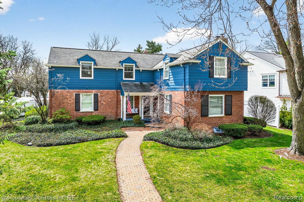 1088 Rivenoak Street Birmingham, MI 48009 - Photo 1 of 45 Gallery Image 1
