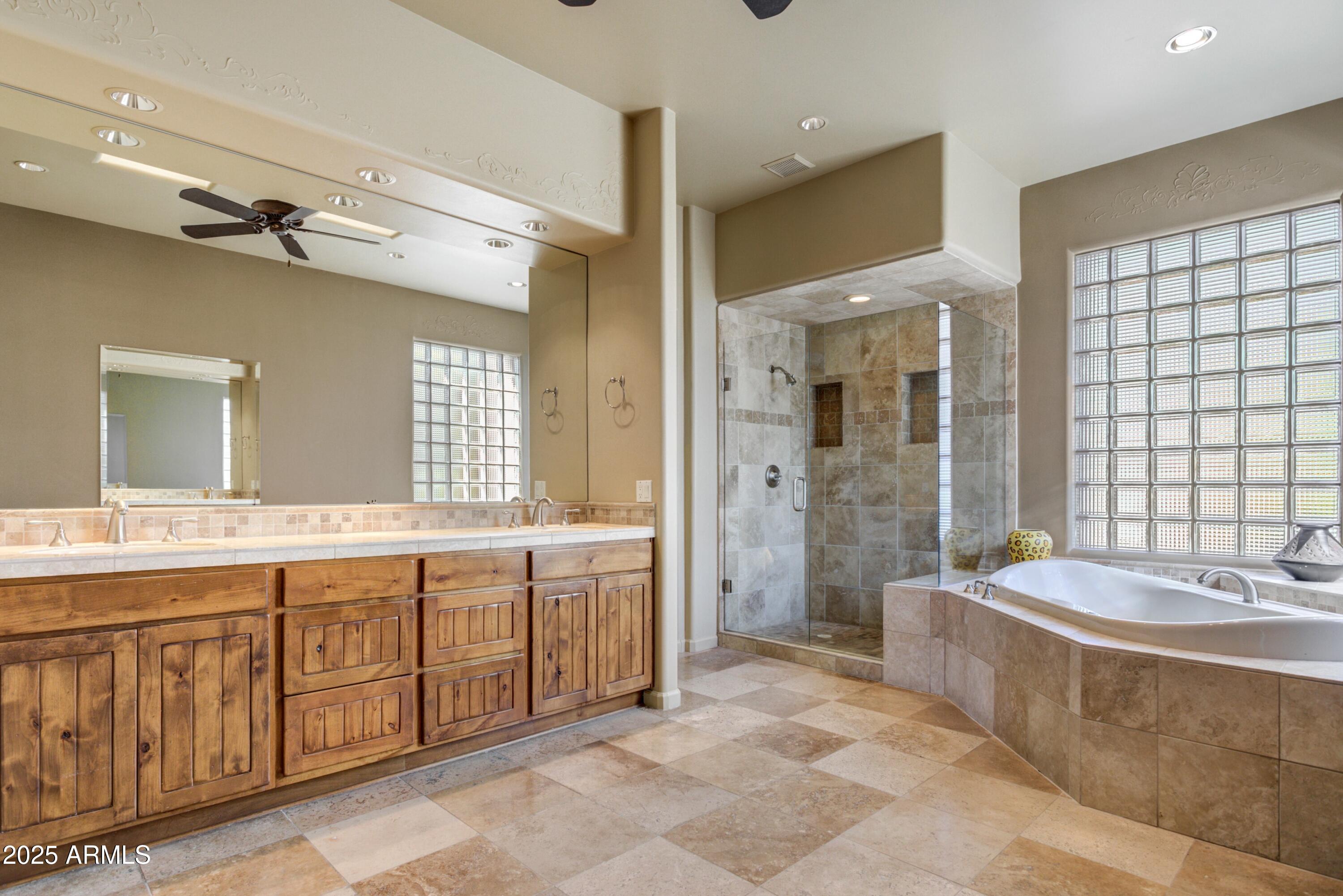 18525 East Picacho Road Rio Verde, AZ 85263 - Photo 17 of 31 017_Primary Bathroom