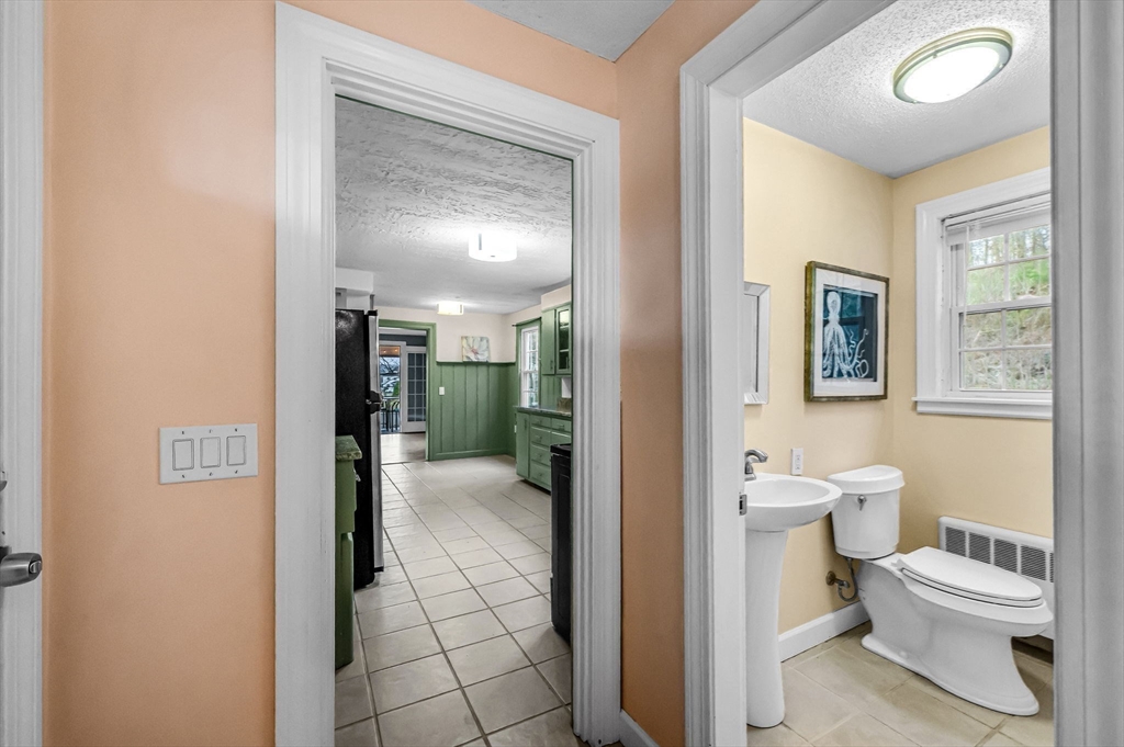 20 High Street Monson, MA 01057 - Photo 18 of 39