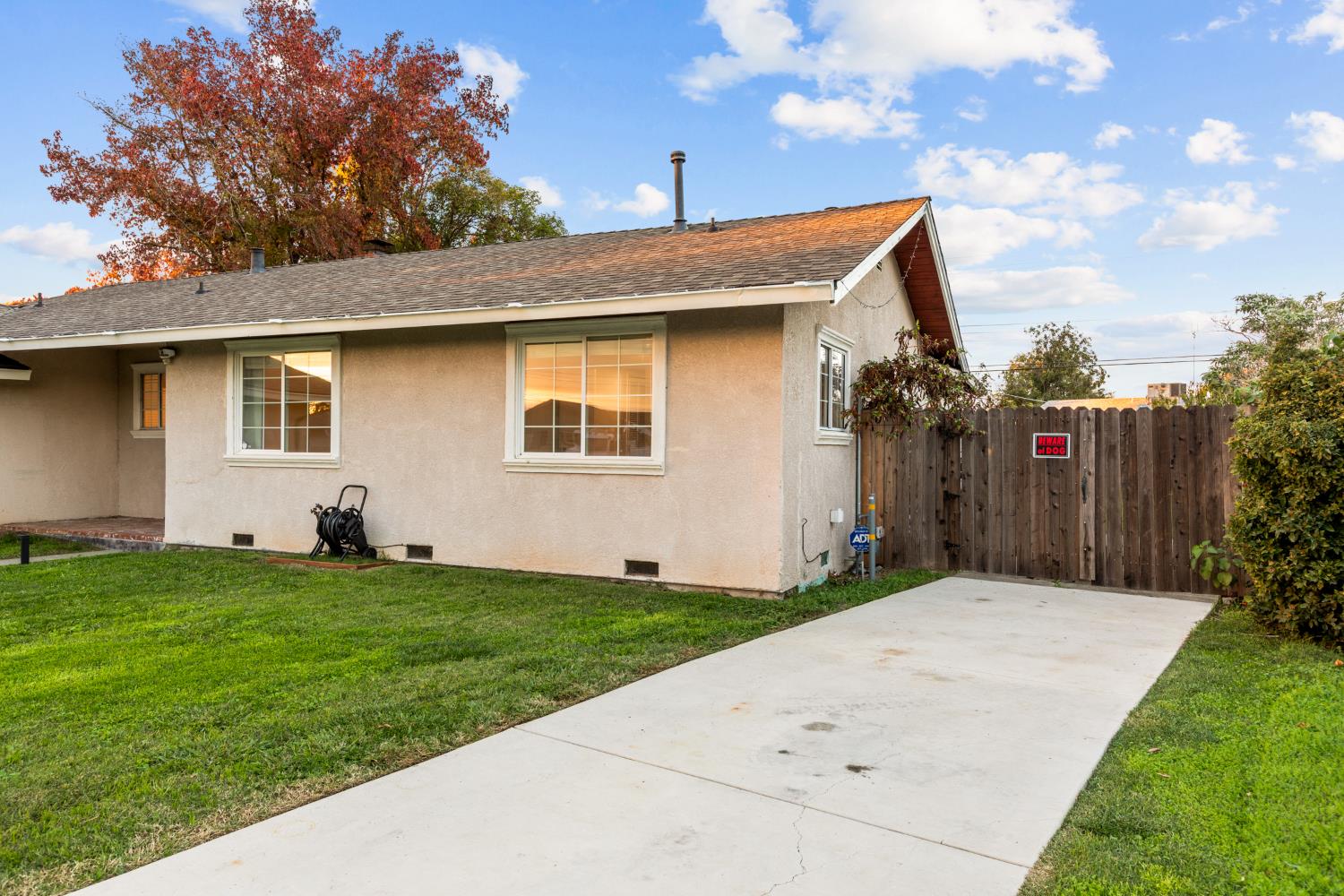 2121 Aaron Way Sacramento, CA 95822 - Photo 42 of 47 a front view of a house with a yard