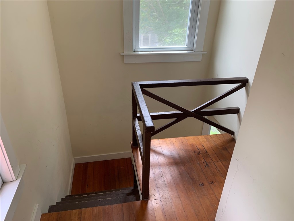 27 Young Street, Unit 2 Newport, RI 02840 - Photo 14 of 28