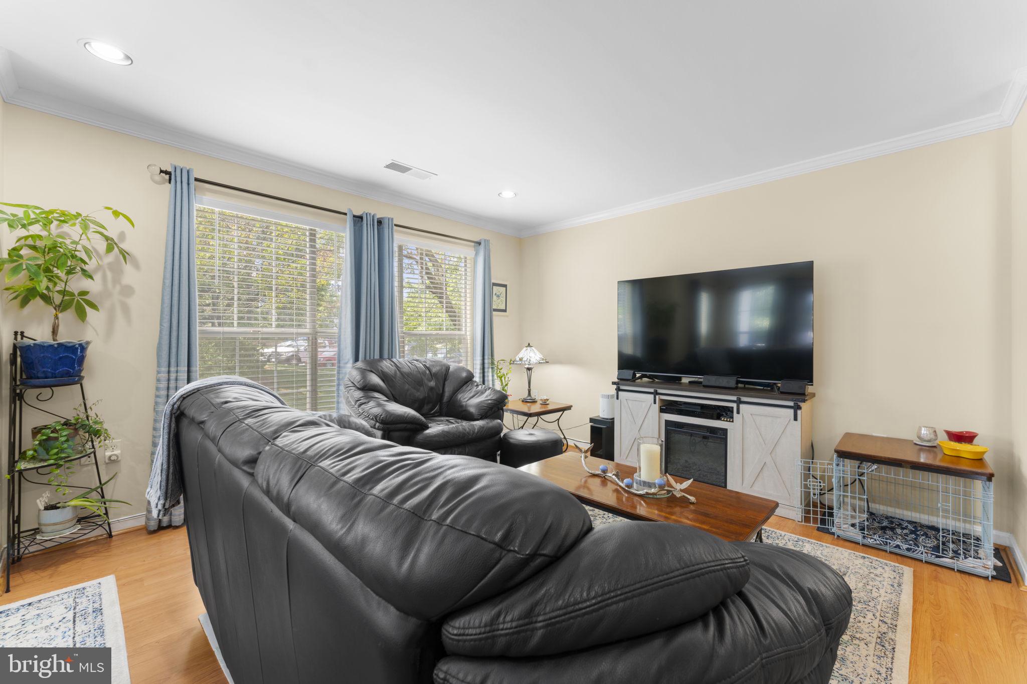 21014 Timber Ridge Terrace, Unit 104 Ashburn, VA 20147 - Photo 10 of 34 Gallery Image 10