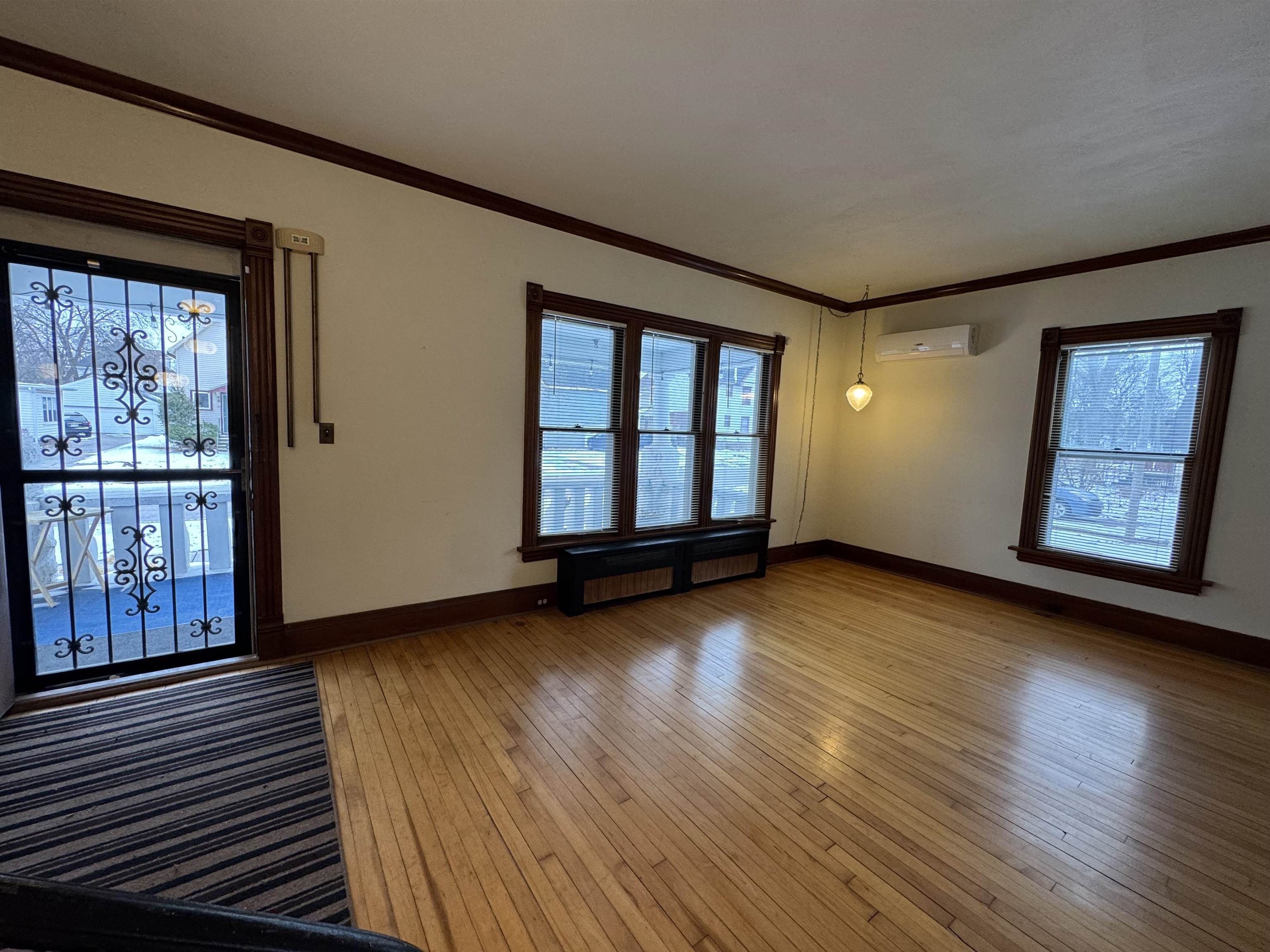 916 9th Street Beloit, WI 53511 - Photo 3 of 23