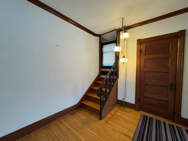 $1,500 | 916 9th Street, Beloit, WI 53511