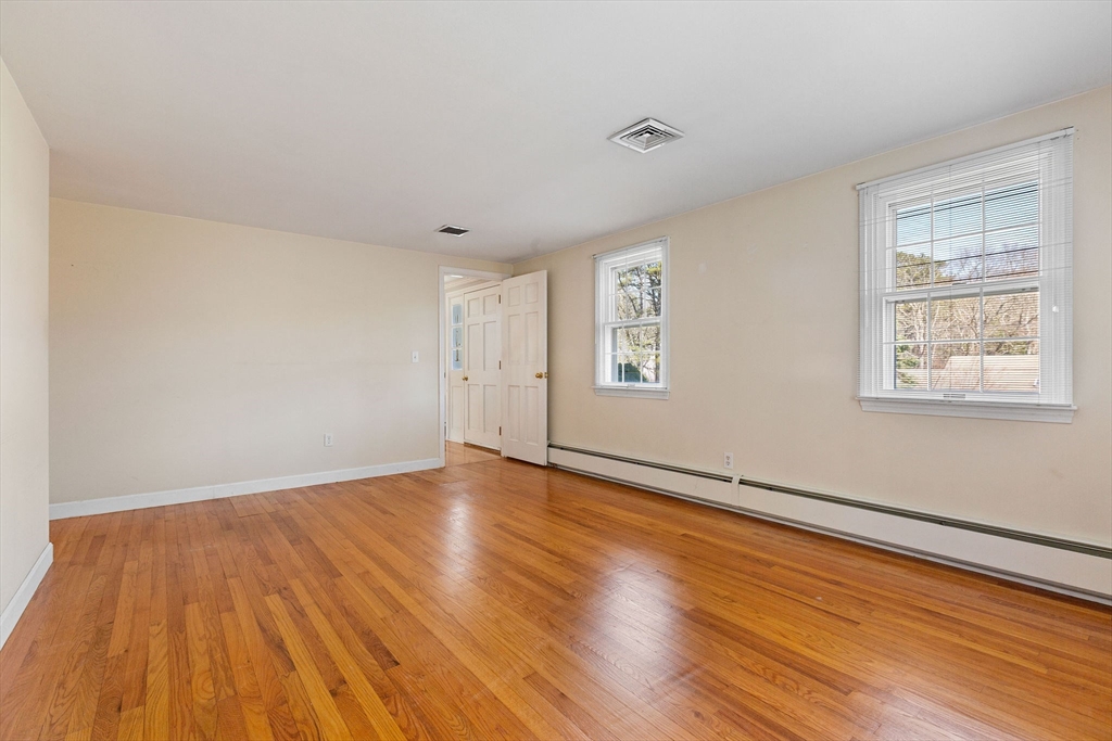 15 Greenwood Road Dennis, MA 02660 - Photo 13 of 27