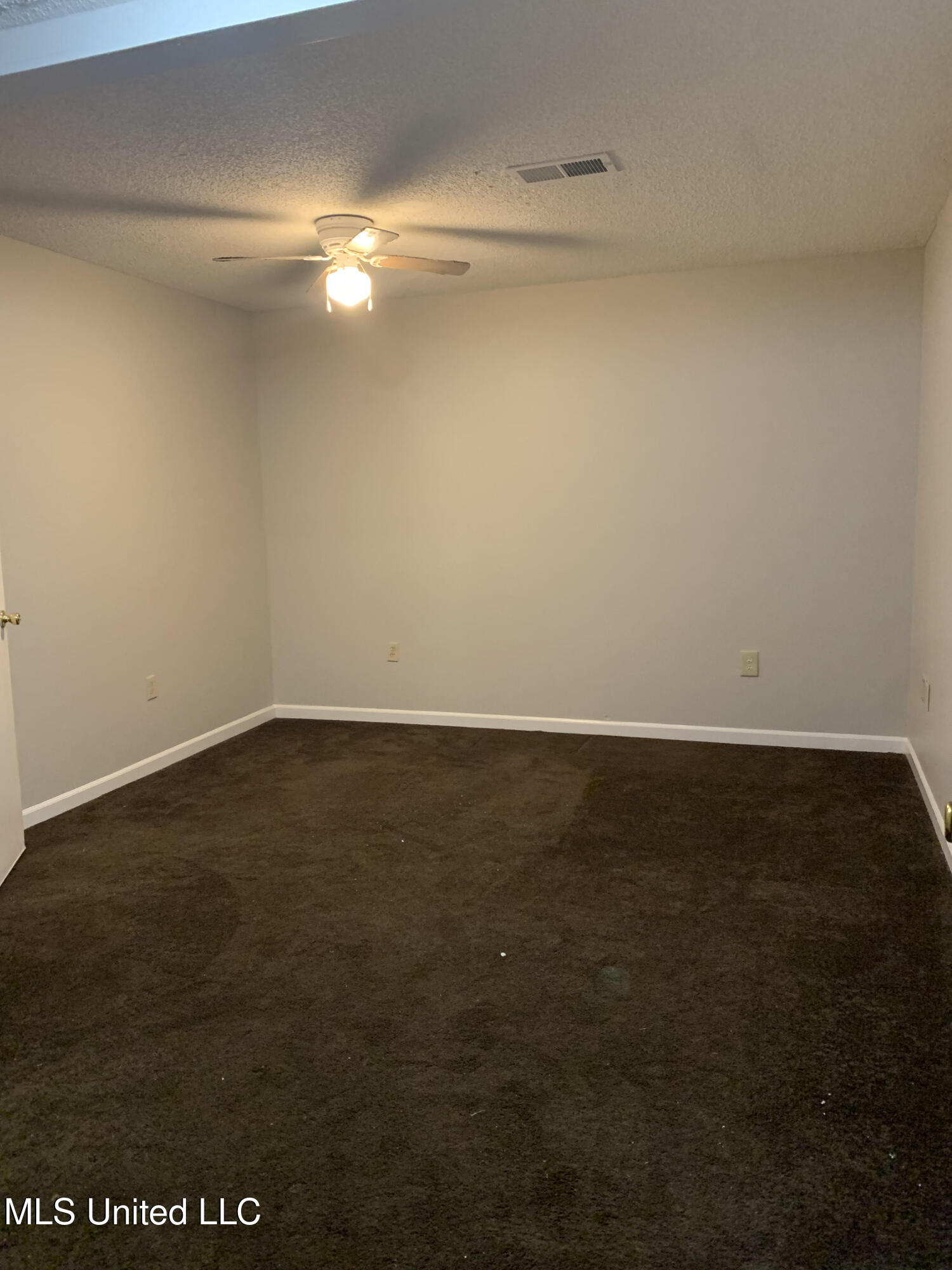 5540 Veazey Road Coldwater, MS 38618 - Photo 12 of 15 Bedroom!