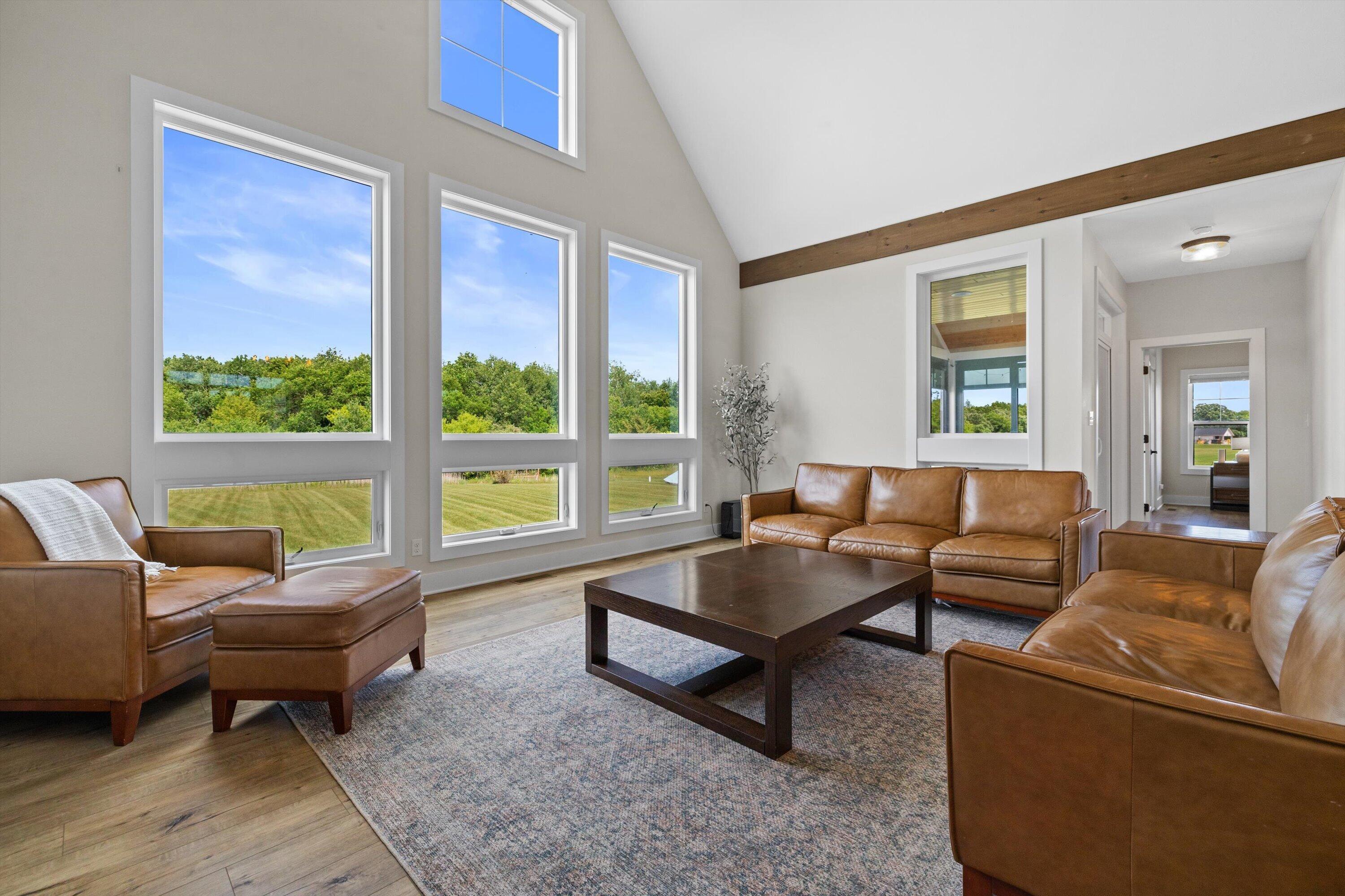 S86-w34670 Knoll Road Eagle, WI 53119 - Photo 21 of 90 Living Room
