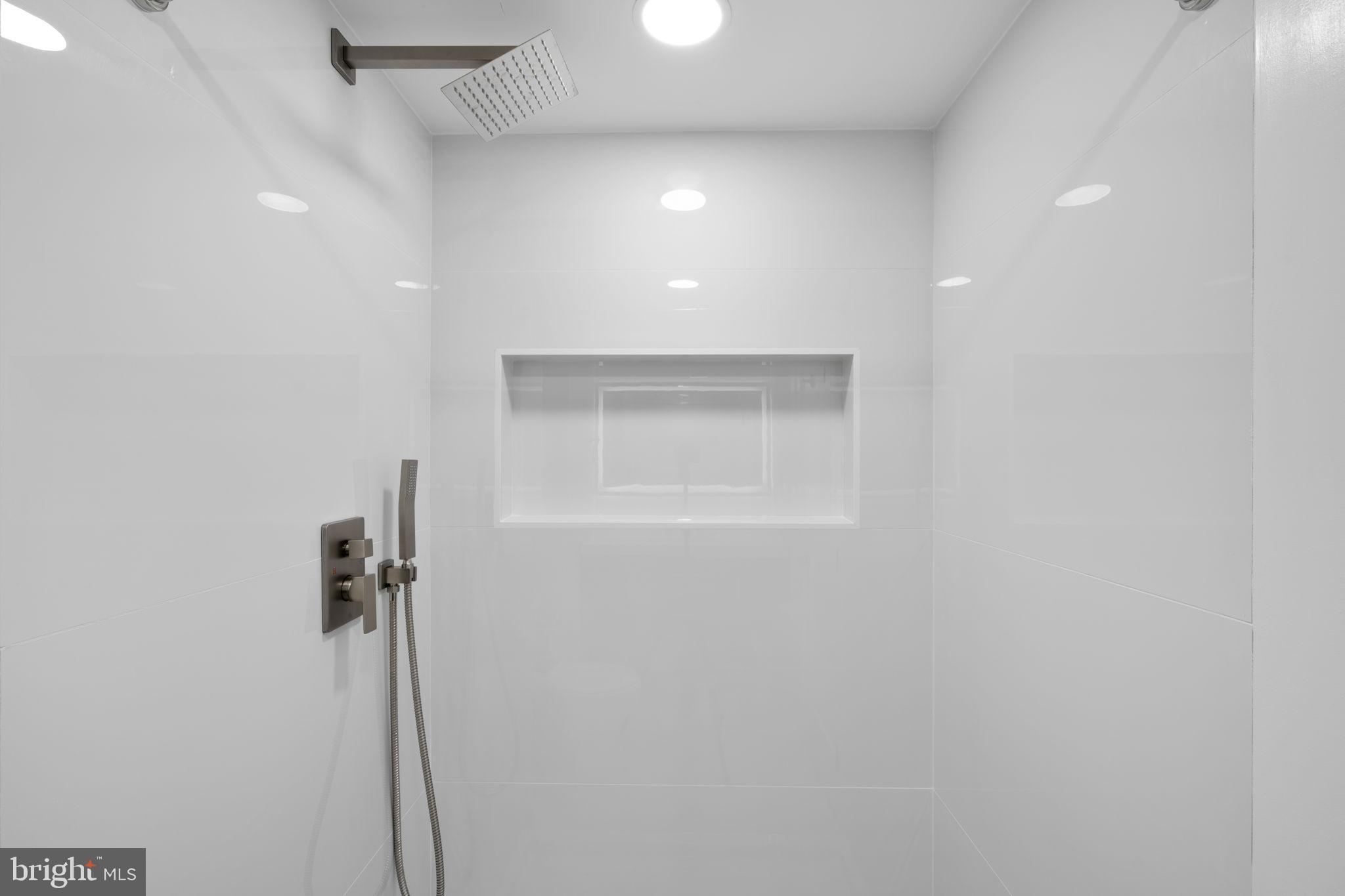 10053 Windstream Drive, Unit 3 Columbia, MD 21044 - Photo 26 of 30 a view of bathroom