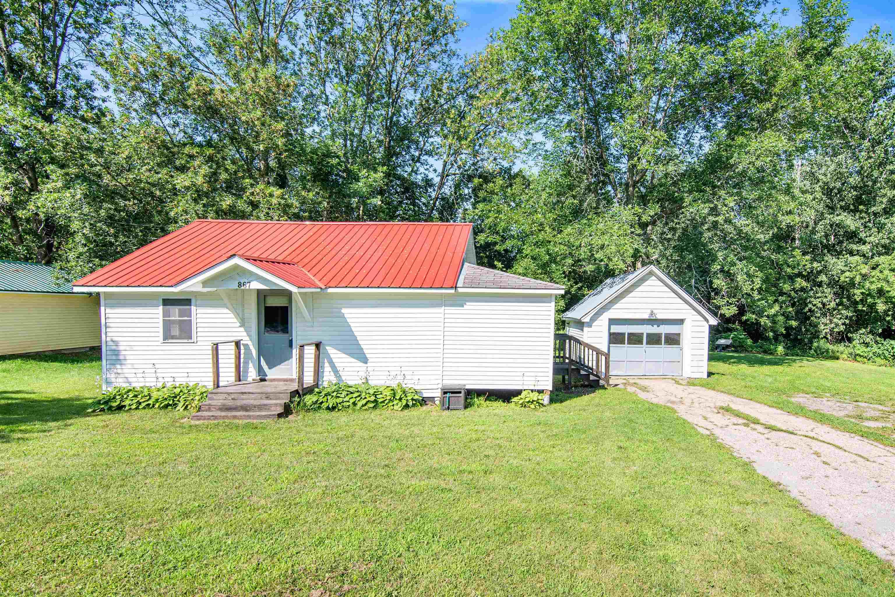 867 Lower Newton Road St. Albans Town, VT 05478 - Photo 1 of 23