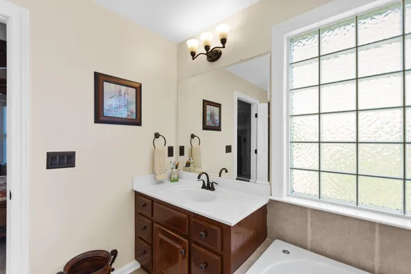 $370,000 | 204 Wellsbrook Circle, Fayetteville, TN 37334