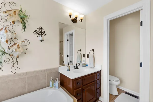 $370,000 | 204 Wellsbrook Circle, Fayetteville, TN 37334