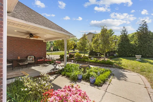 $370,000 | 204 Wellsbrook Circle, Fayetteville, TN 37334