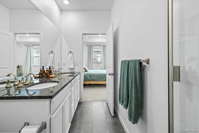 $439,900 | 2044 South Upham Street, Lakewood, CO 80227