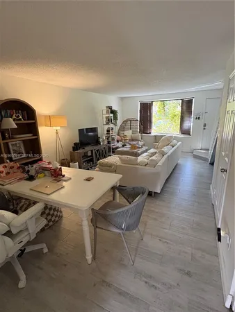 $2,750 | 10095 Southwest 77th Court, Unit 10095, Miami, FL 33156
