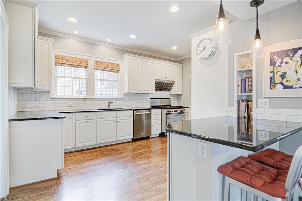 724 Arbor Road Winston-Salem, NC 27104 - Photo 11 of 46 Gallery Image 11